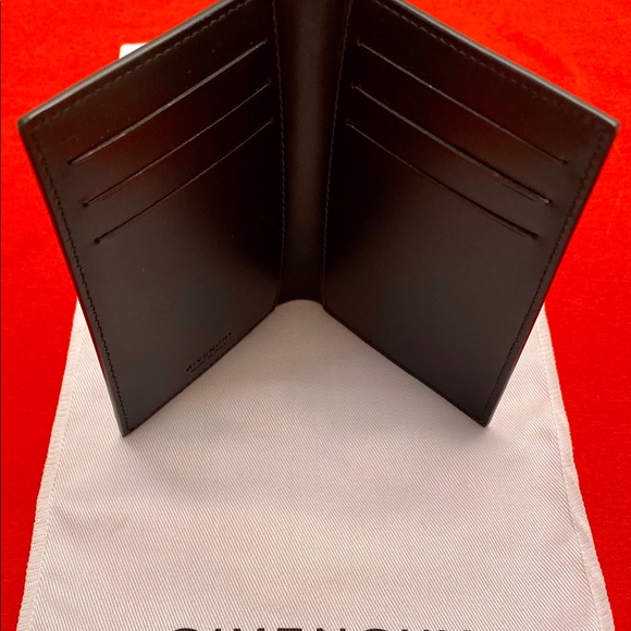 Givenchy wallet - Picture 2 of 4